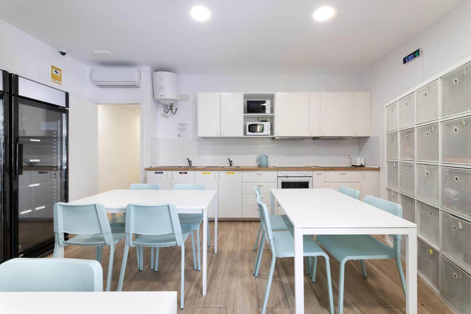 Ostello Laresibcn Minimum 31 Nights Barcellona